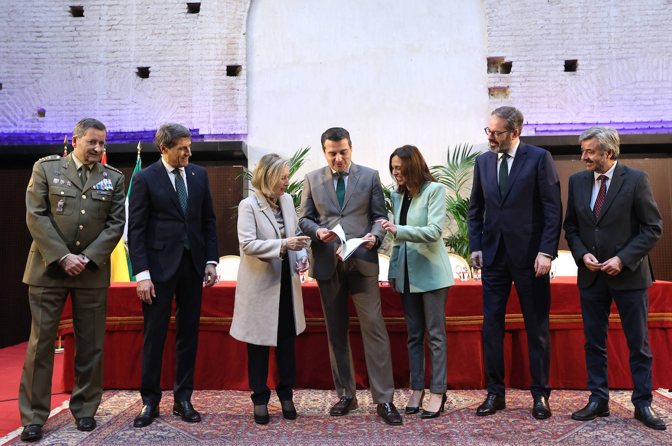 Fotos: La firma solemne del acuerdo de la Base Logística de Córdoba