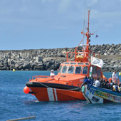 Más de 300 migrantes llegan a las islas en una semana, uno fallecido