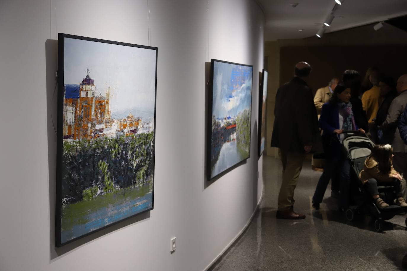 Fotos: la icónica exposición del pintor Fernando Aguayo en la Sala Cajasur