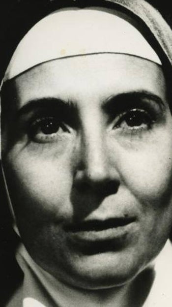 Concha Velasco en el papel de Santa Teresa