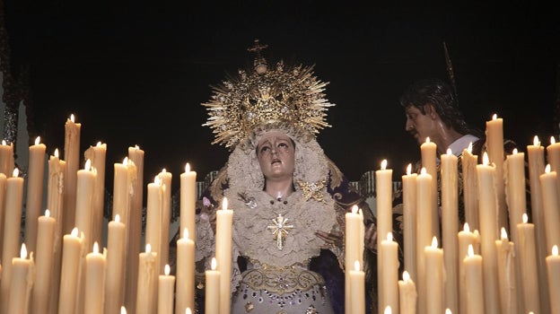 Nuestra Señora y Madre de los Desamparados, con San Juan, en la salida extraordinaria de septiembre