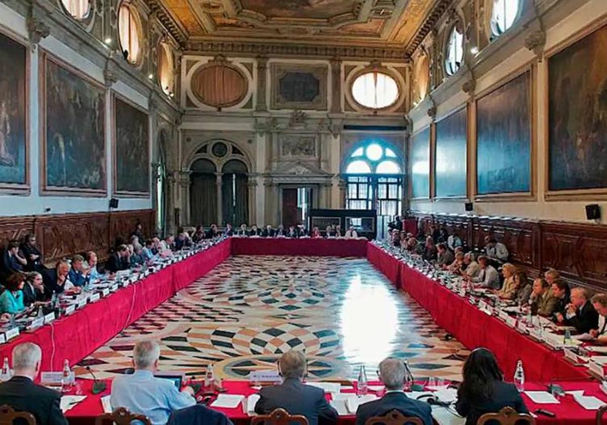 Imagen de archivo de una reunión de la Comisión de Venecia