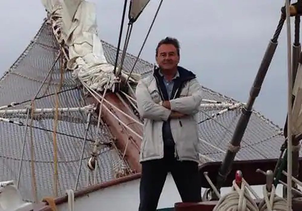 El histórico del PP, Agustín Conde, es, además de diputado, Alférez de Fragata en la reserva