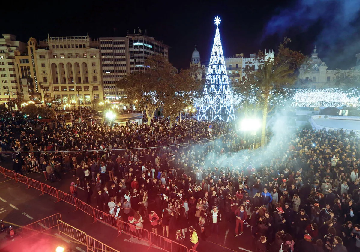 Dónde ver los fuegos artificiales de Nochevieja en Valencia