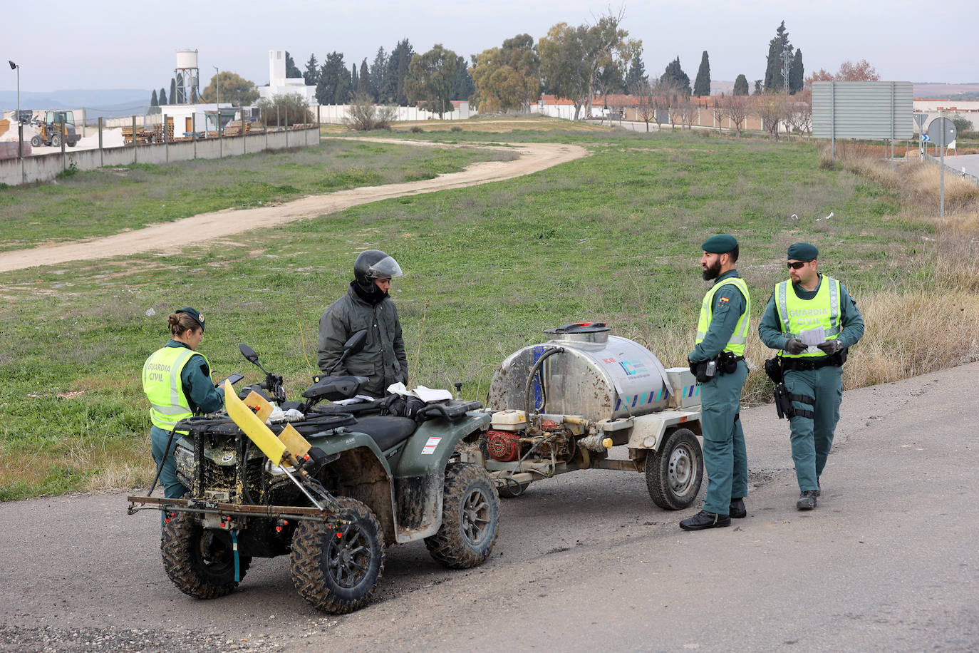 Fotos: un día en las entrañas del Equipo Roca de la Guardia Civil