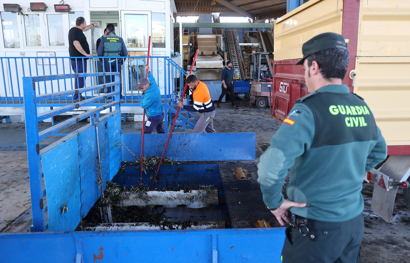 Fotos: un día en las entrañas del Equipo Roca de la Guardia Civil