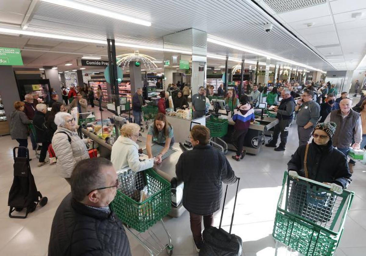 Horario de los supermercados y centros comerciales en Córdoba en Nochevieja y en Año Nuevo