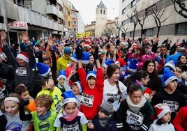 Más de 7.000 corredores en la San Silvestre de León