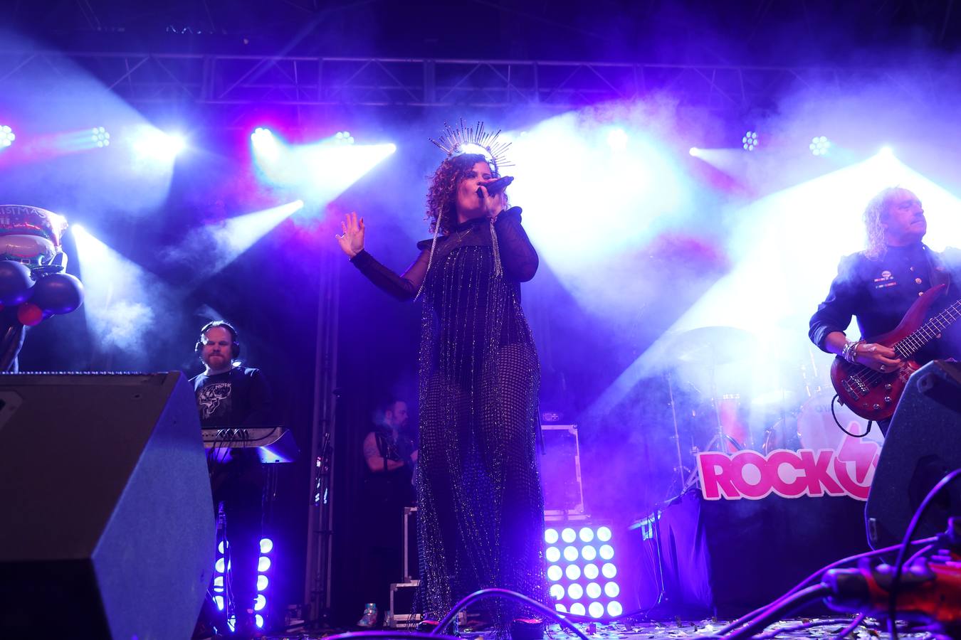 Fotos: Córdoba da la bienvenida a 2024 en una gran fiesta en Las Tendillas