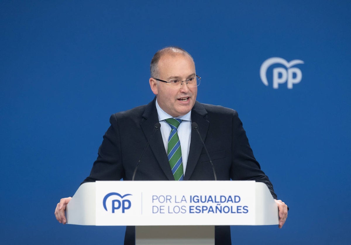 El portavoz del PP en el Congreso, Miguel Tellado, en rueda de prensa en Génova 13