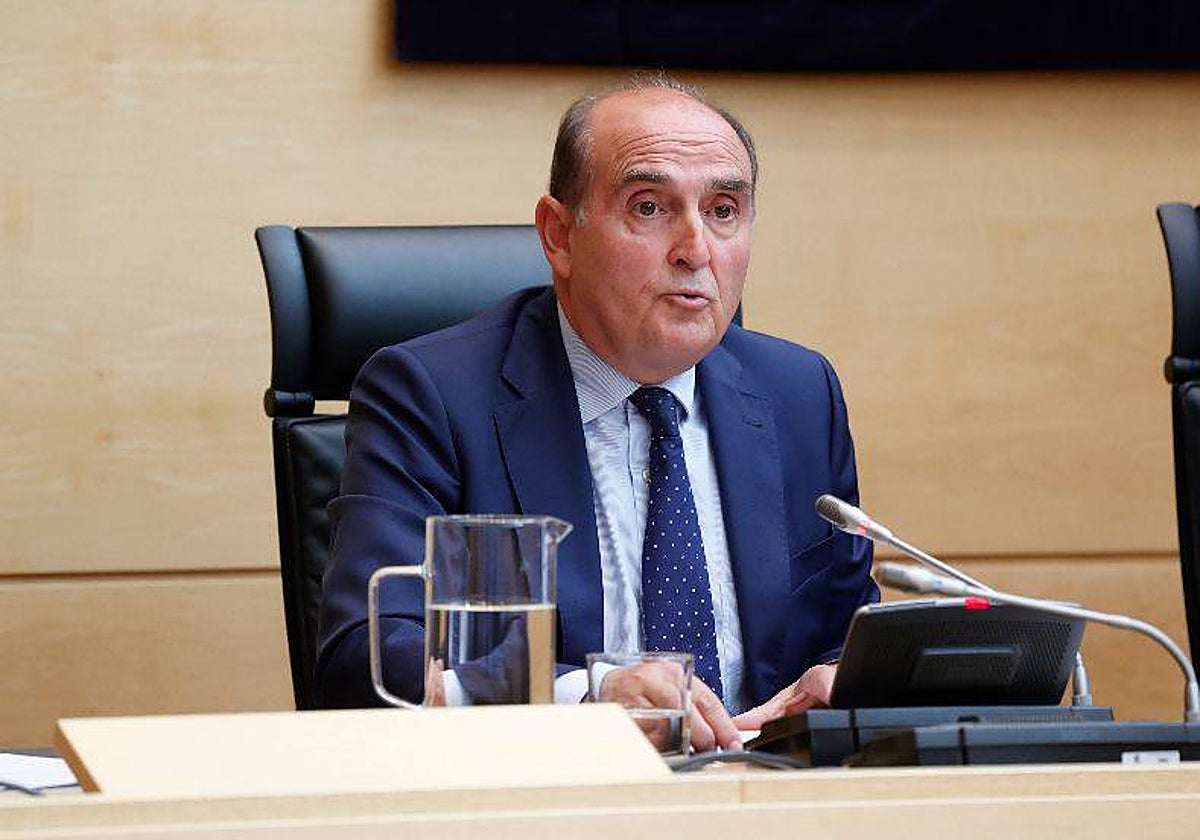 El Procurador del Común, Tomás Quintana López, en una reciente comparecencia en las Cortes