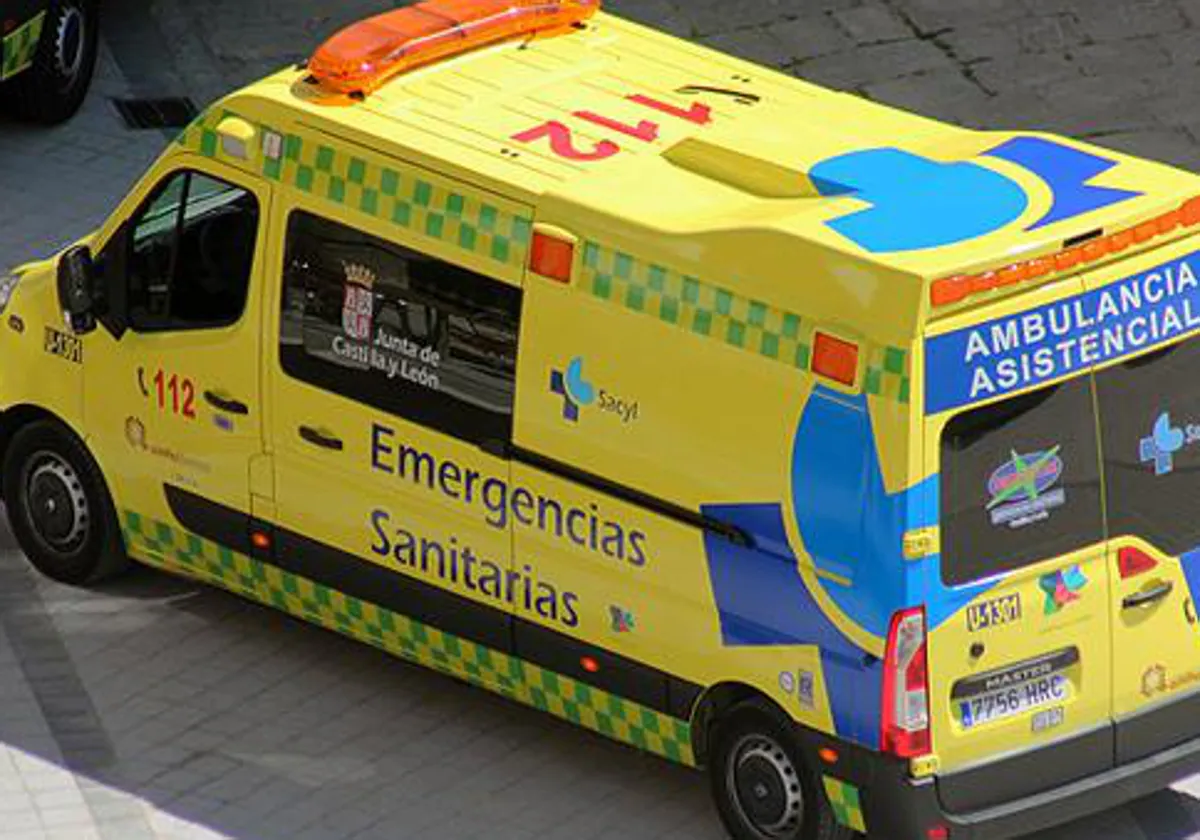 Una niña de tres años salva la vida tras caer de un tercer piso en Ponferrada