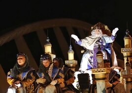 Alquiler de sillas para ver en primera fila la cabalgata de Reyes de Valencia: precio y a qué hora empieza