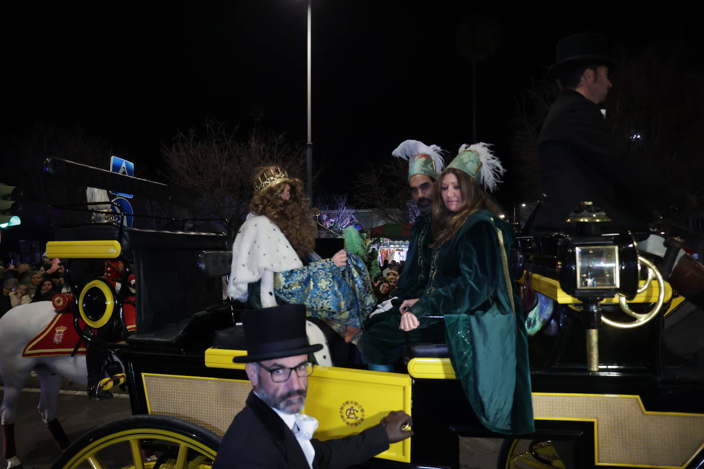 Fotos: El novedoso y espectacular final de la Cabalgata de los Reyes Magos de Córdoba