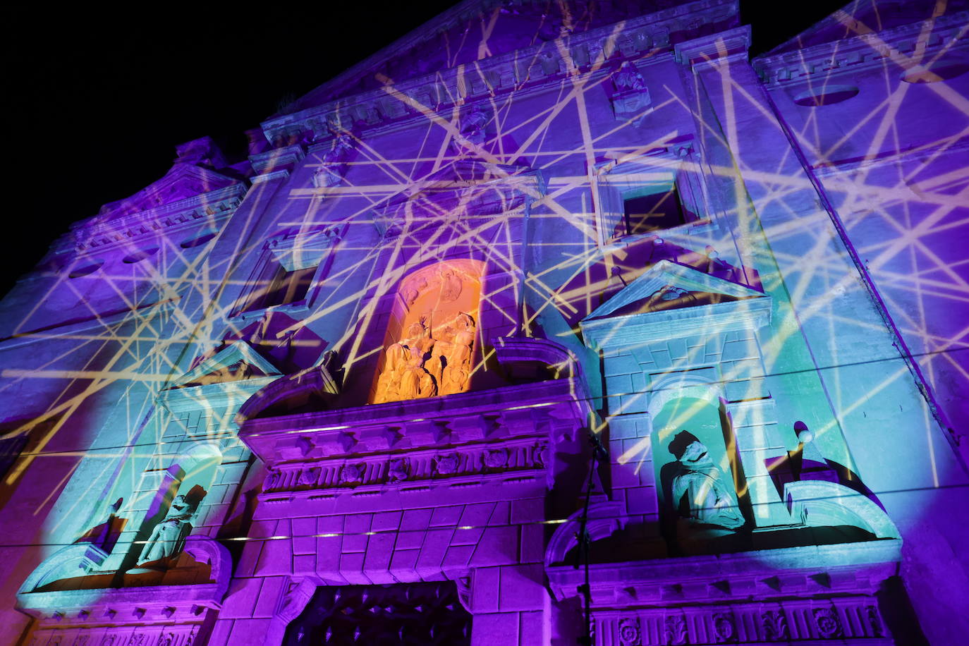 Fotos: El novedoso y espectacular final de la Cabalgata de los Reyes Magos de Córdoba