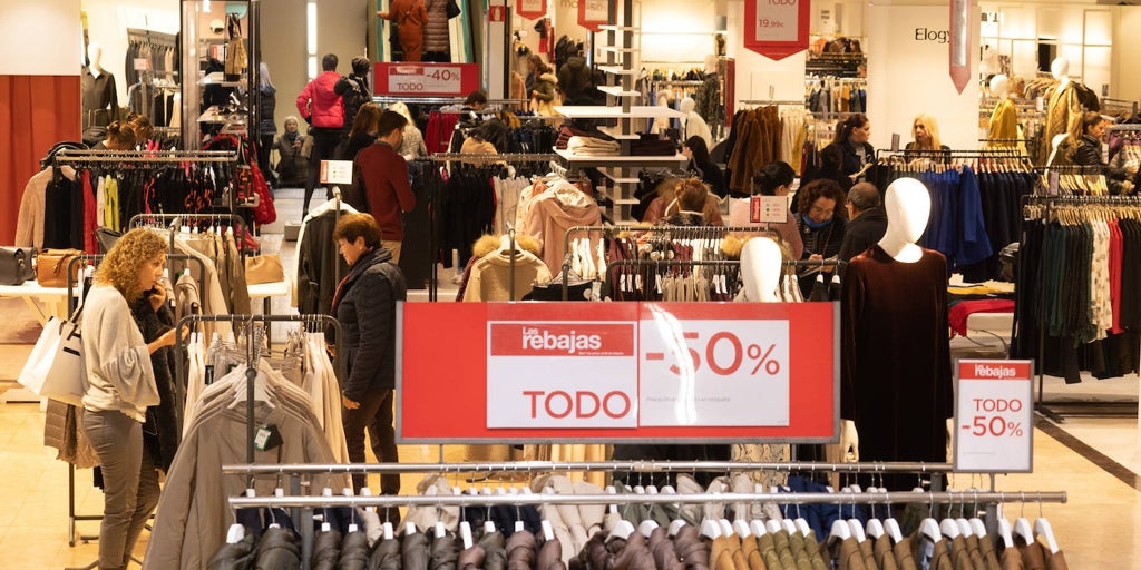 Tiendas abiertas en Valencia horarios comerciales del domingo 7