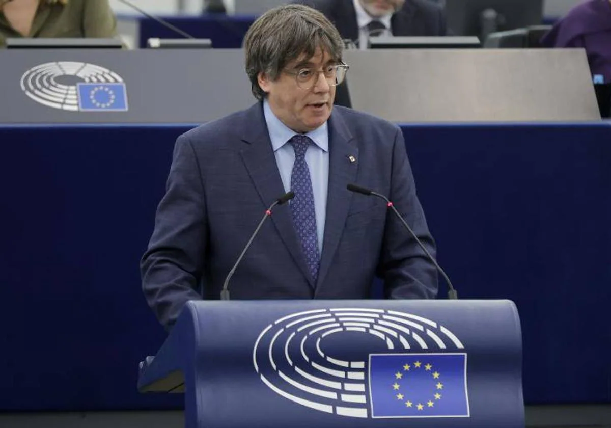 El expresidente catalán Carles Puigdemont en el Parlamento Europeo