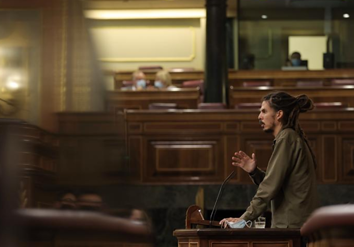 Alberto Rodríguez en sesión parlamentaria del Congreso el 14 de octubre de 2021