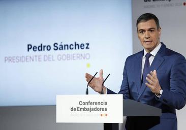 Pedro Sánchez defiende ante los embajadores la amnistía y Albares les insta a promover el catalán en el exterior