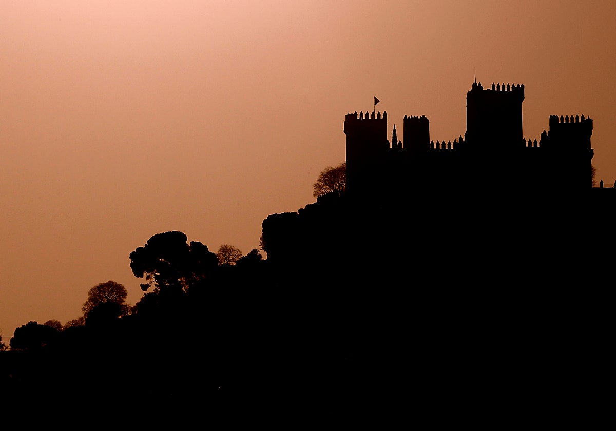 El castillo de Almodóvar, al atardecer