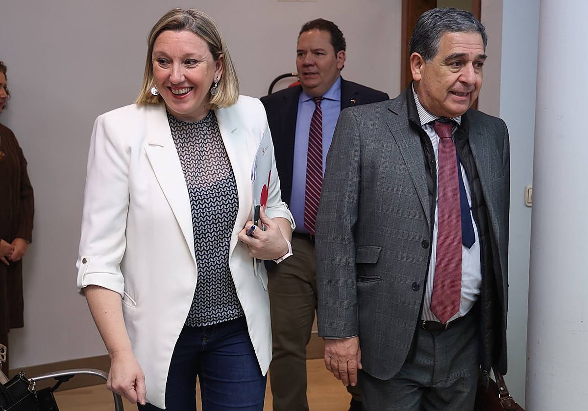 La consejera de Familia e Igualdad de Oportunidades, Isabel Blanco, presentó ayer los centros de crisis para la atención a víctimas de agresiones sexuales