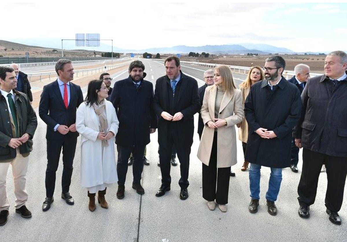 Se abre al tráfico el último tramo que quedaba de la autovía A33, Yecla-Caudete