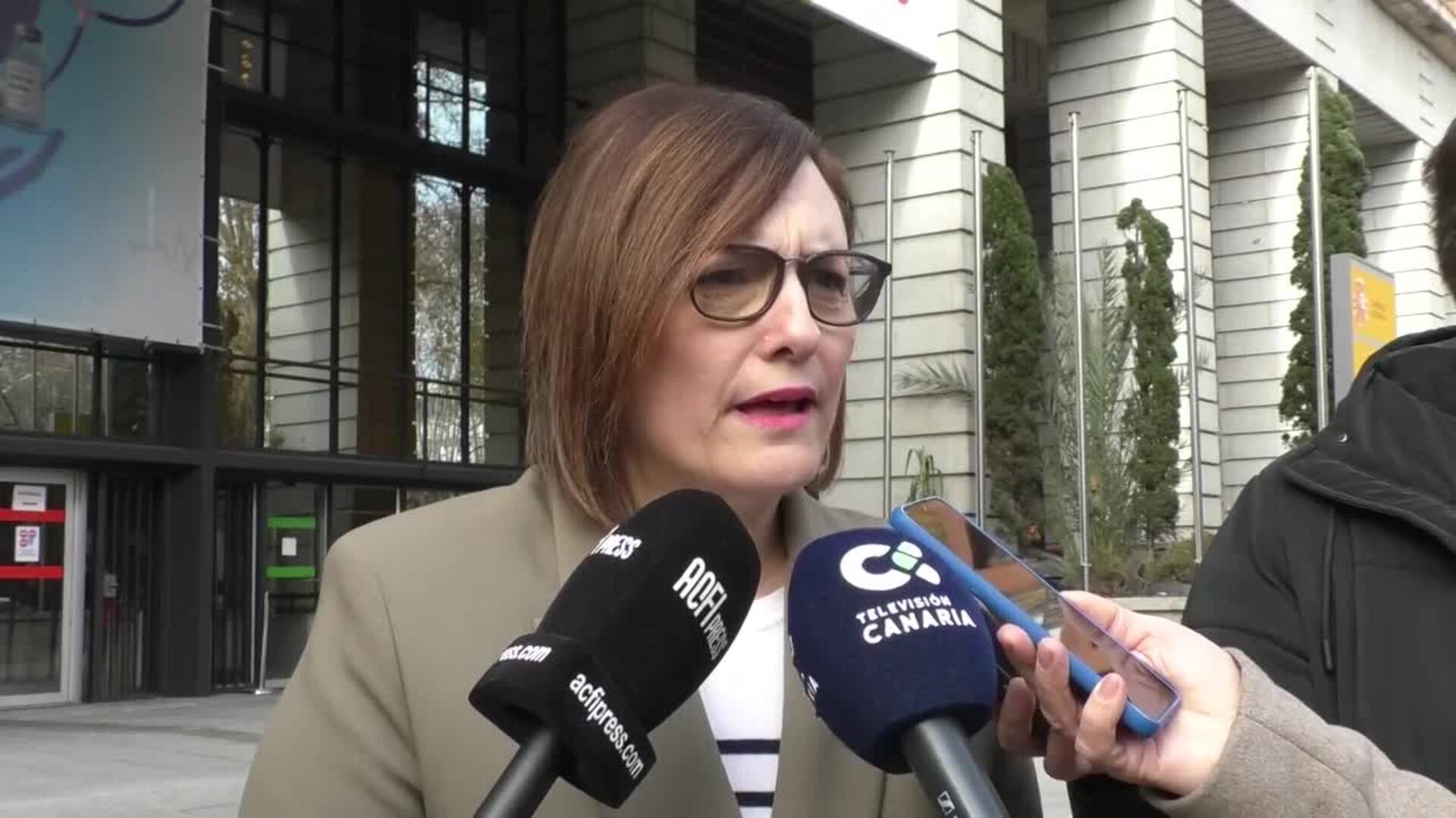 Canarias acuerda aumentar el presupuesto para traslado de menores no acompañados a otras CCAA