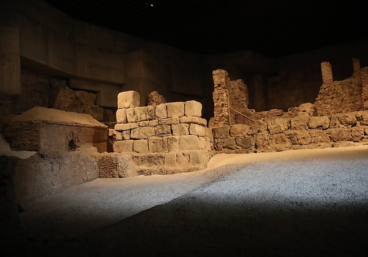 Sala arqueológica de la Galería de las Colecciones Reales