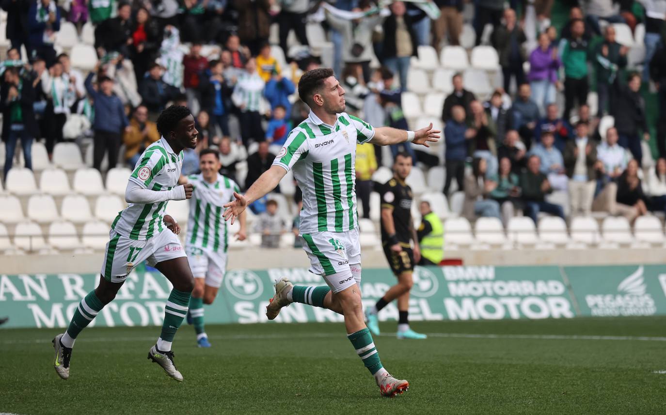 Fotos: El emocionante triunfo del Córdoba ante el Intercity