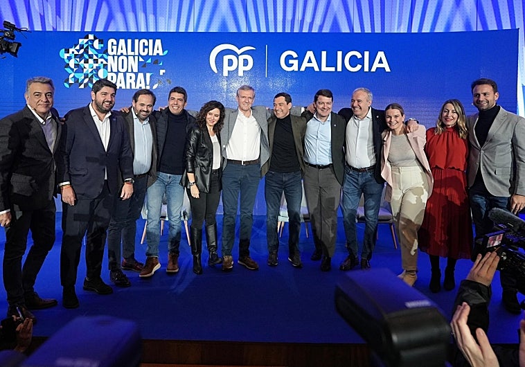 Alfonso Rueda, junto a los barones autonómicos del Partido Popular