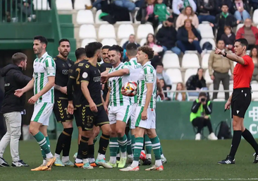 Los árbitros y el Córdoba CF: la rigurosa expulsión de Albarrán