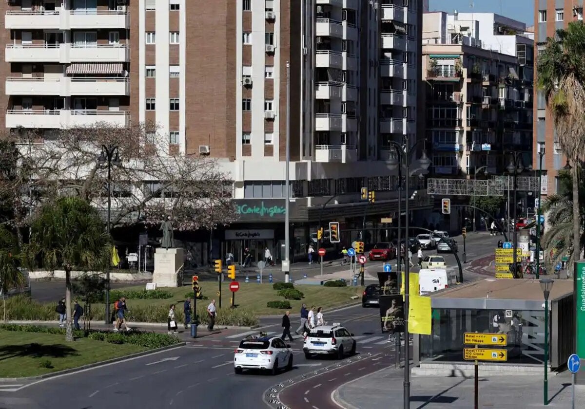 Intersección de las calles Hilera yArmengual de la Mota, desde donde parte la ampliación de la línea