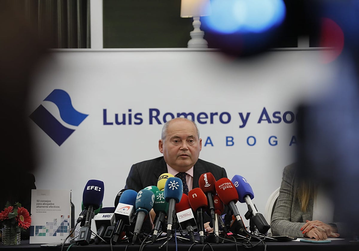 Luis Romero, este martes en rueda de prensa en Sevilla