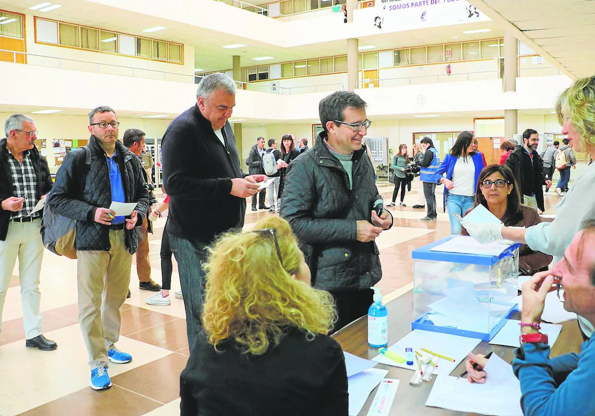 Jornada de elecciones en la Universidad de León, dos días antes de decretarse el confinamiento por la pandemia