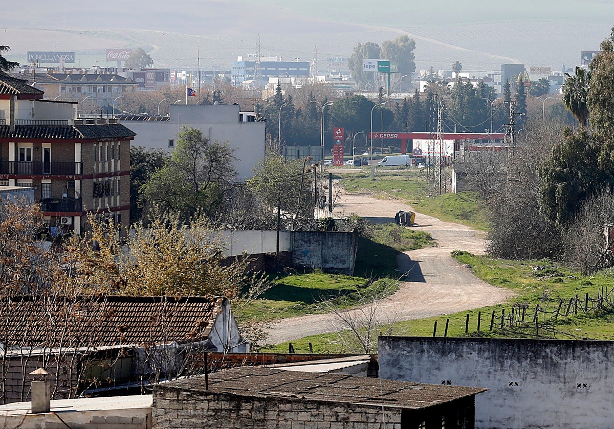 Suelo de la Junta en la antigua vía pecuaria