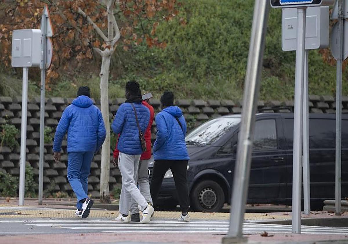 Algunos de los inmigrantes acogidos en Alcalá, este viernes
