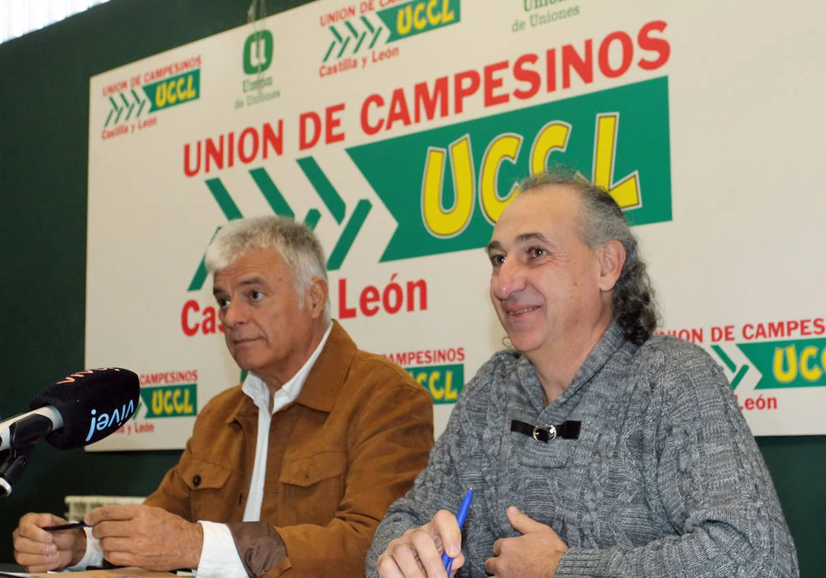 Los dirigentes de la Unión de Uniones, Luis Cortés, y UCCL, Jesús Manuel González Palacín