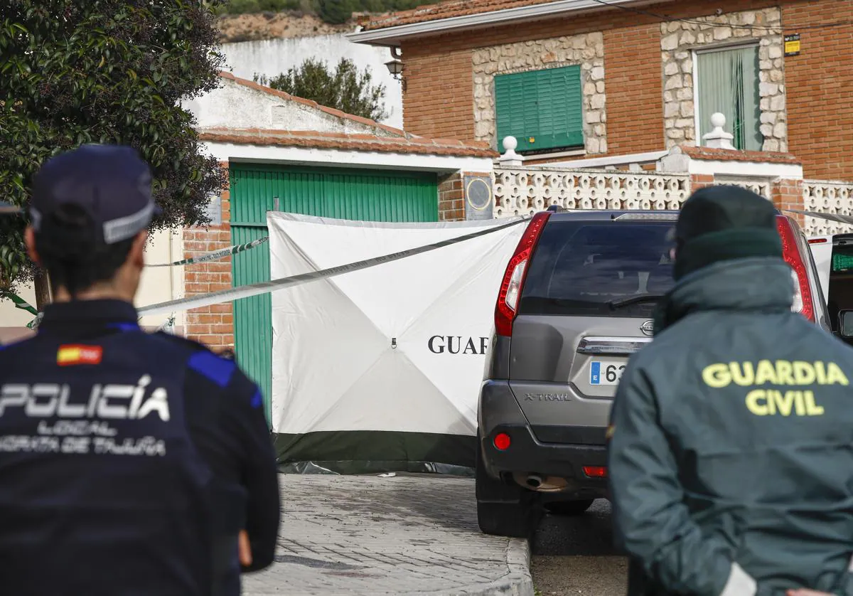 Un ajuste de cuentas por dinero tras una estafa amorosa, principal hipótesis del presunto asesinato de tres hermanos en Morata de Tajuña (Madrid)