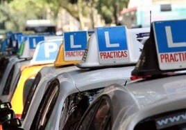 Las autoescuelas de Granada dicen estar «en una situación dramática» por culpa de la falta de examinadores