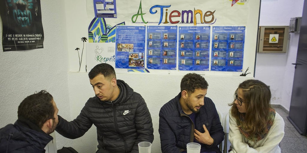 Las historias de brahim, anwar, asraf... : «cuando estaba en la calle, a mis padres les decía que todo iba bien»