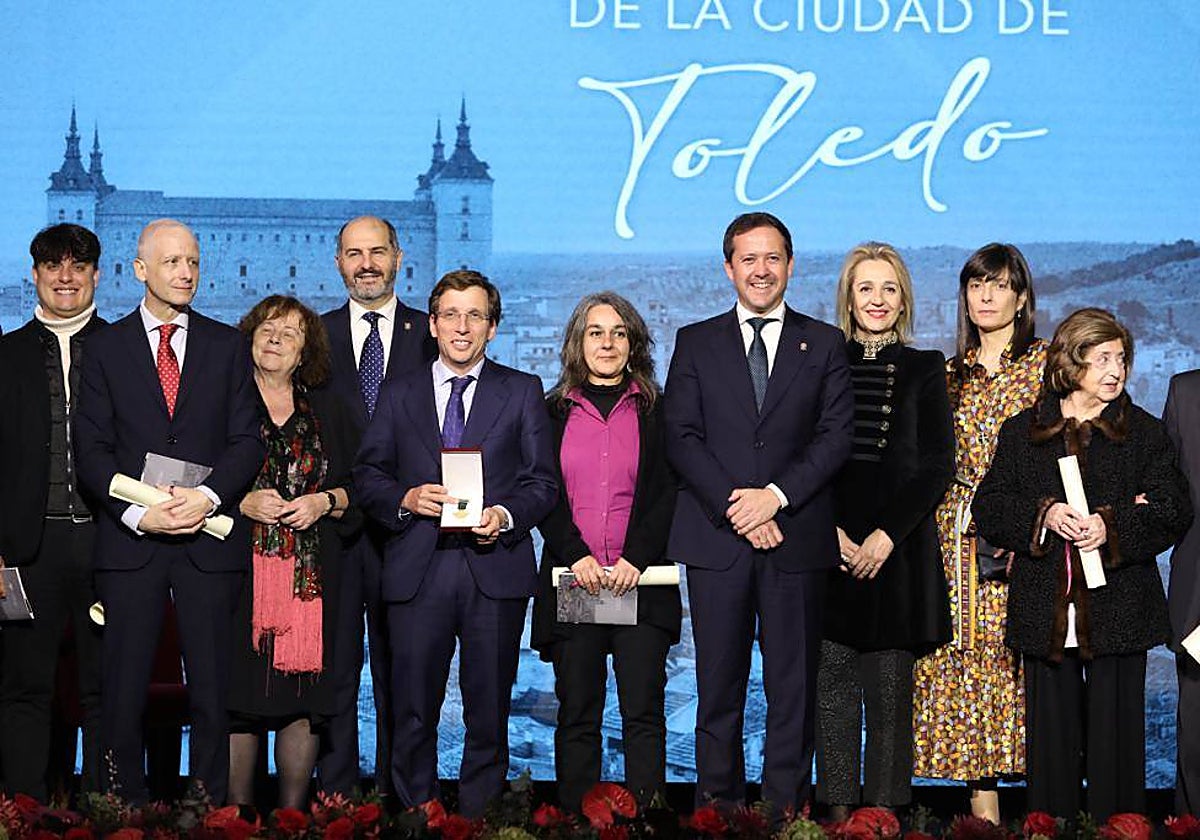 Las imágenes del acto de los que «aman y celebran» la ciudad de Toledo