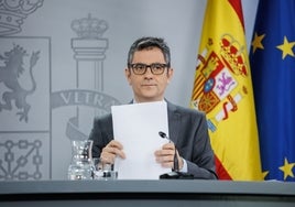 Bolaños dice que el terrorismo «queda fuera» de la amnistía pese a que incluye los delitos de ese tipo relacionados con el 'procés'