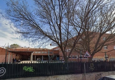 Un menor de 15 años apuñala a un compañero de clase que le hacía bullying en un instituto de Alcalá