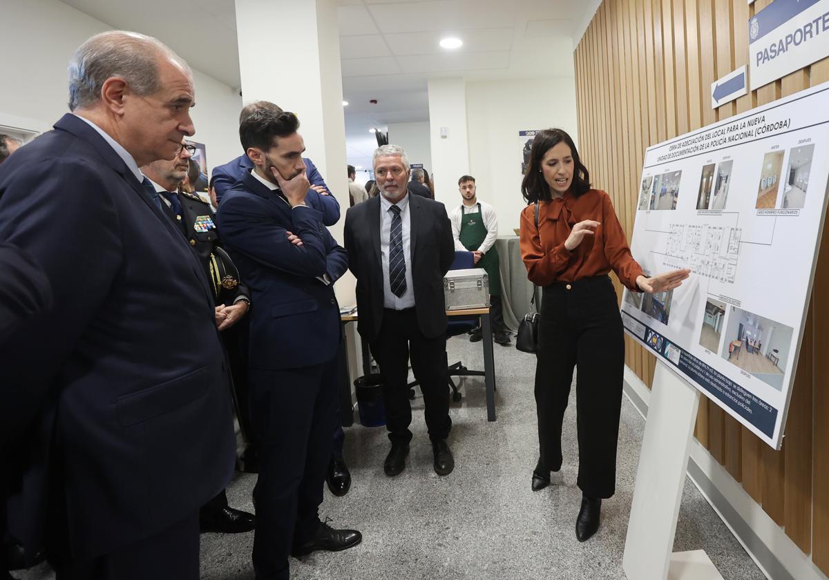 Un momento del acto de la inauguración de la nueva Unidad de Documentación de la Policía