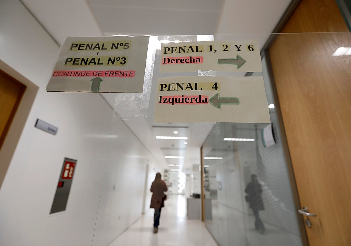 Pasillo de la Ciudad de la Justicia