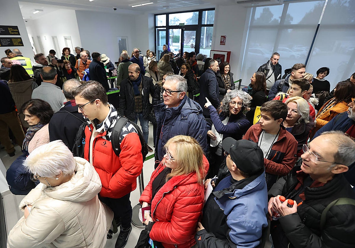 Pasajeros a Praga en el vuelo chárter de diciembre de 2023