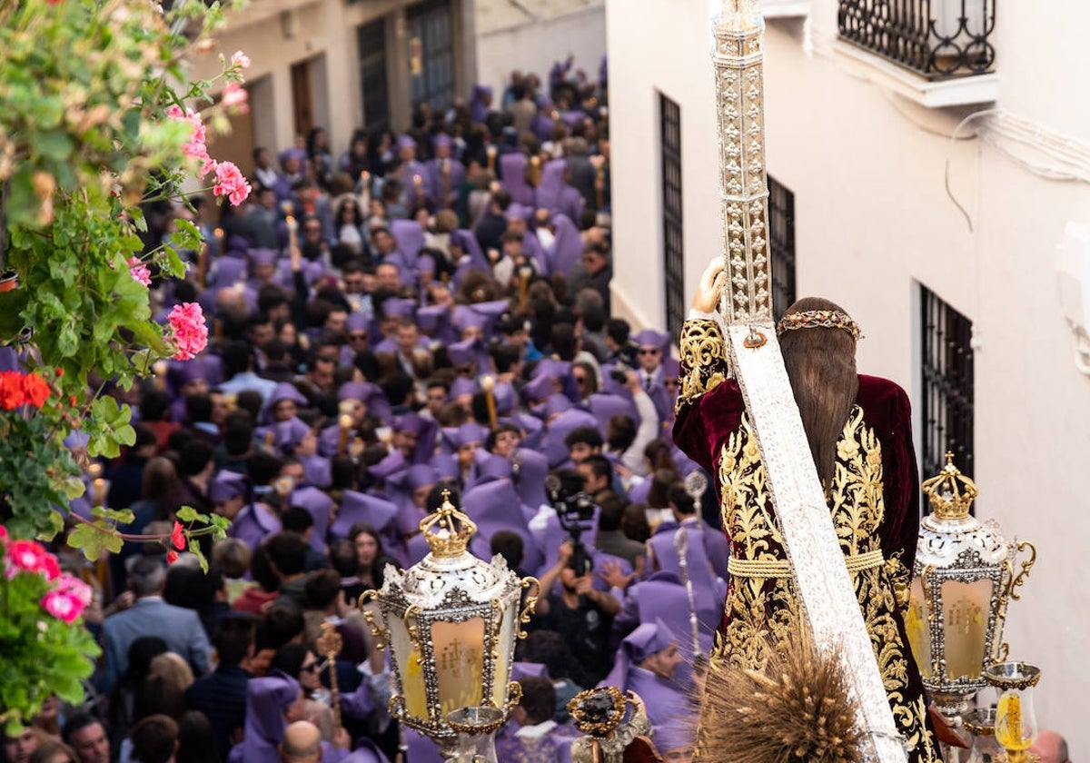 Nuestro Padre Jesús Nazareno, en la mañana del Viernes Santo en Lucena