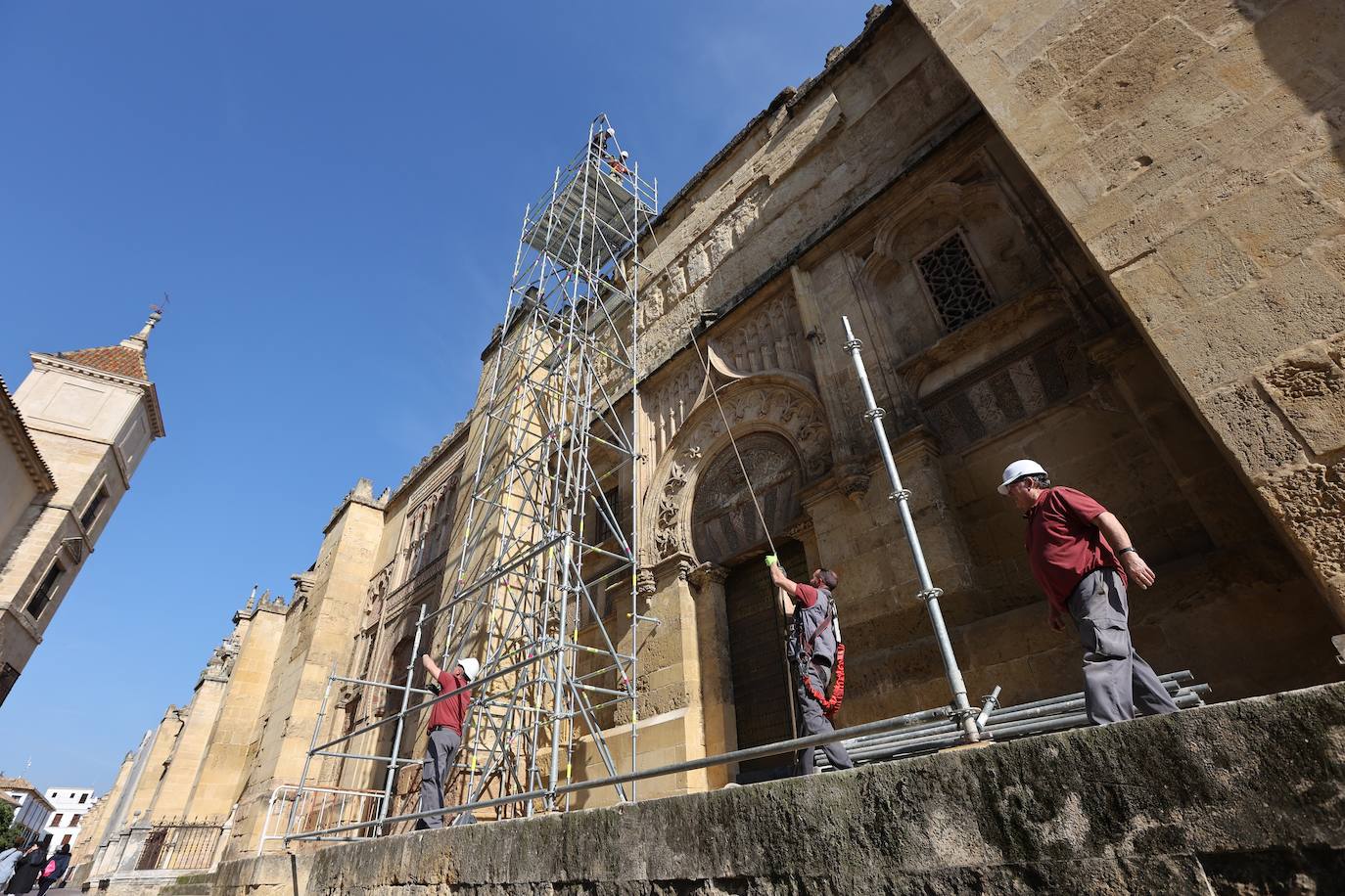 Fotos: el inicio de la restauración de la maqsura de la Mezquita-Catedral de Córdoba