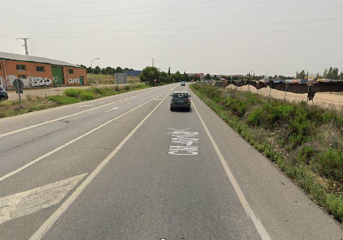 Carretera CM-4010 a su paso por Yeles