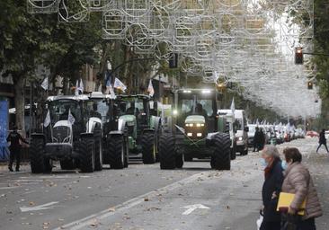 Agricultores y ganaderos anuncian varias tractoradas de protesta en Córdoba el 6 de febrero